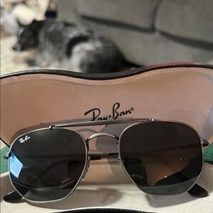 Women or Men’s Ray-Ban Silver Frame Sunglasses